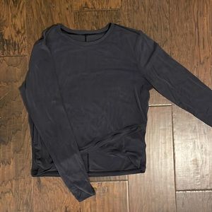 Lululemon — Do the Twist Long Sleeve — 6 — Never Worn